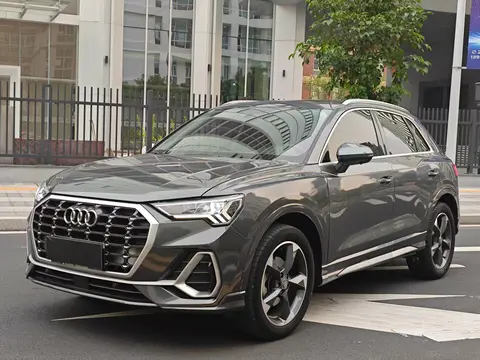 12万拿下奥迪Q3，20年一手车，都市白领通勤优选？