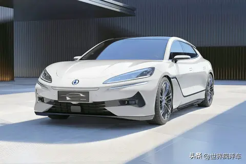 比亚迪全新中大型车来袭，33.48万，配三电机+2.0T，最大1077马力