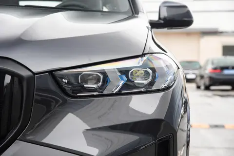 二手宝马X5全维度导购评测：选对不踩雷，预算精准控