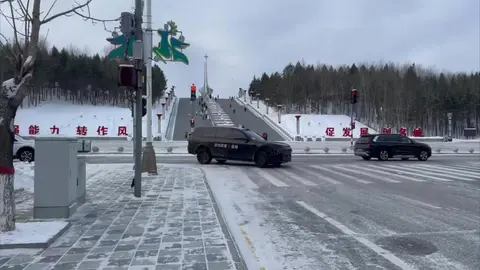 华为乾崑与东风联手打造，奕境首款车型谍照曝光