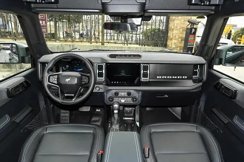 福特又放大招！方盒子SUV+激光雷达+1220km续航，家用值得选择！